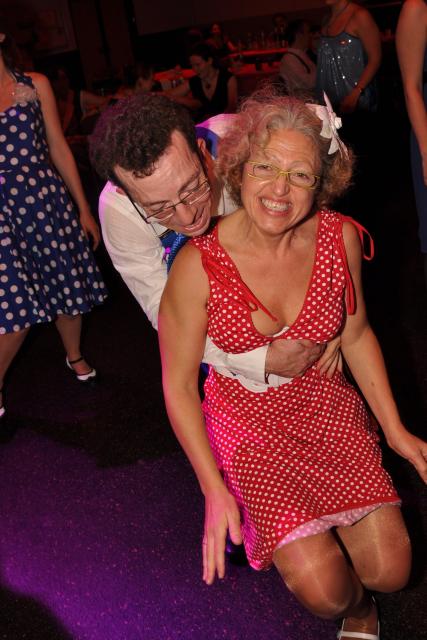 min 2010 11 13 fous swing 383